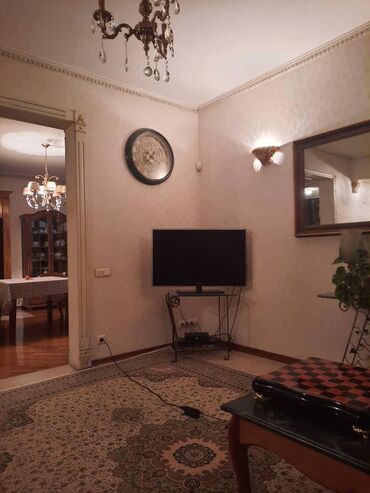 Продажа квартир: ‼️Продается 5-комнатная‼️ Площадь: 194 м² Кухня: 32 м² Этаж: 4/4 — 9