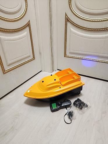 Прикормочные кораблики и кормушки: Кормораздатчик для рыбалки (радиоуправляемая лодка) с GPS - — 9