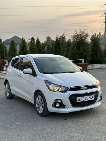 тез арада: Chevrolet Spark: 2016 г., 1 л, Вариатор, Бензин, Хетчбек