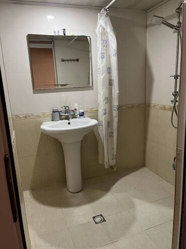 Köhnə tikili: Bakı, Qaraçuxur qəs., 4 otaqlı, Köhnə tikili, 85 kv. m -da lalafo.az — 8 Köhnə tikili: Bakı, Qaraçuxur qəs., 4 otaqlı, Köhnə tikili, 85 kv. m — 8