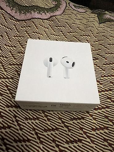 ag qulaq: Məhsul: şarj qutusu “AirPods 4” Komplekt: - Qulaqlıqlar üçün şarj — 3