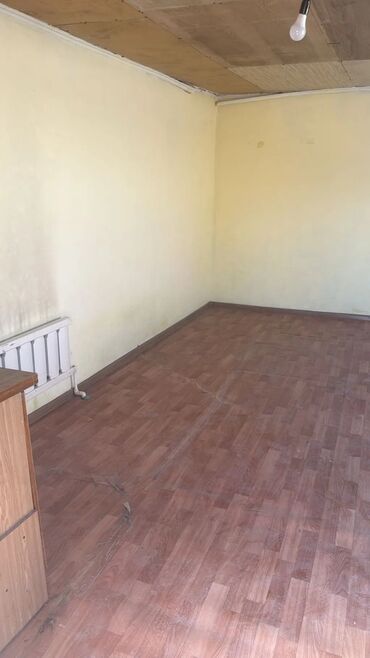 көк жар дома: 20 м², 1 комната, Подвал, погреб, Забор, огорожен