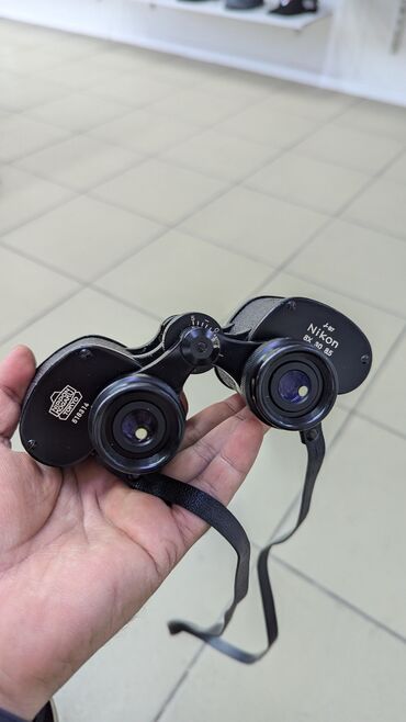 Классический Японский бинокль Nikon 8×30 с черным текстурированным