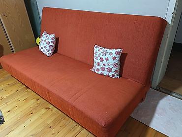 second hand namestaj: Trosed na razvlačenje – narandžaste boje (190x140) - Moderan — 1
