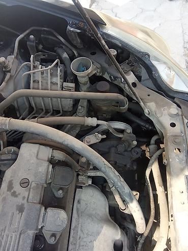pod: Honda Stream: 2004 г., 1.7 л, Автомат, Бензин, Минивэн — 10
