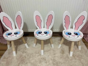 elegantni kompleti za devojcice: 06. Ako Vam se svidja ovaj set,tri zeka stolice i sto 50x70,javite se