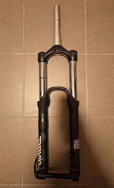 велик тринкс: Вилка RockShox domein - Диаметр колес: 26" - Ход: 175 мм обмен есть — 2