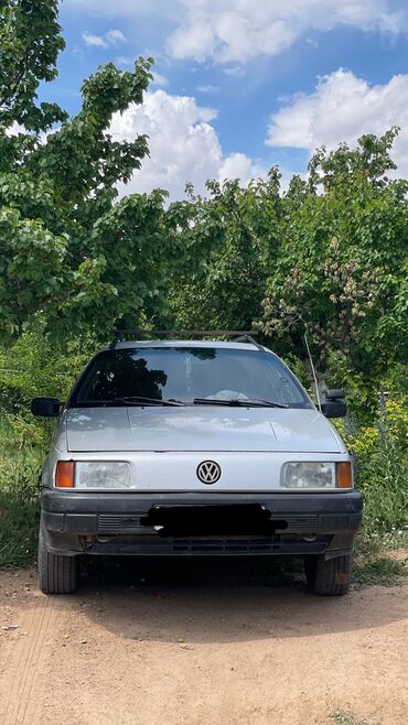 mercedesbenz e 320 универсал: Volkswagen Passat: 1988 г., 1.8 л, Механика, Бензин, Универсал