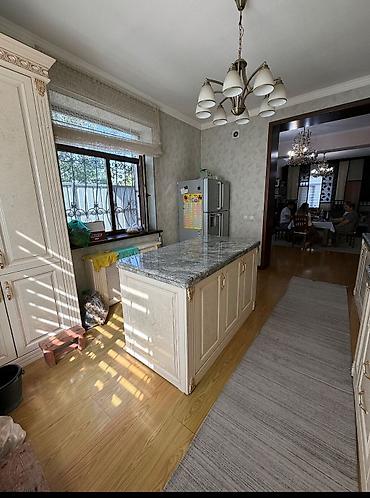 Продажа коттеджей и домов: 🏠 Срочно!!! Продается 3 уровневый дом рядом с центром. 📍 Район — 4