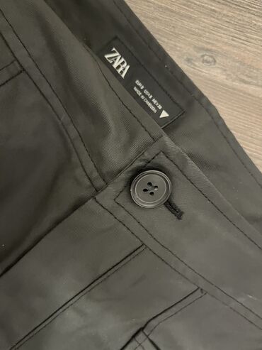 Heykəlciklər: Zara deri görünümlü, düz biçimli şalvar. S razmerdir ama Oversize — 9