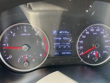 Kia: Kia Stonic: 2018 г., 1.6 л, Автомат, Дизель, Кроссовер — 7
