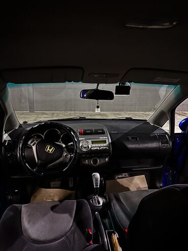 Honda: Honda Jazz: 2008 г., 1.5 л, Вариатор, Бензин, Хэтчбэк — 12