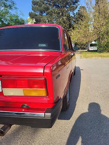 dodge dart: VAZ 2107 sedan – qırmızı rəngdə, klassik kuzov dizaynı ilə — 10