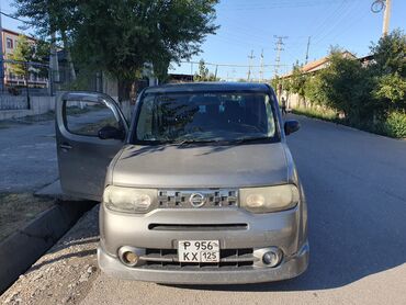 hyundai getz автомобил: Nissan ECO: 2010 г., 1.8 л, Автомат, Бензин, Минивэн