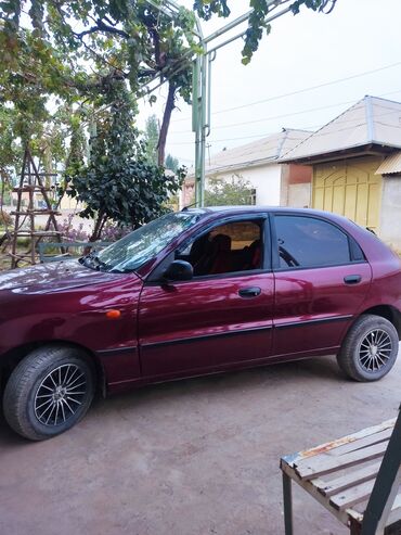 09 машина: Chevrolet Lanos: 2009 г., 1.3 л, Механика, Бензин, Универсал