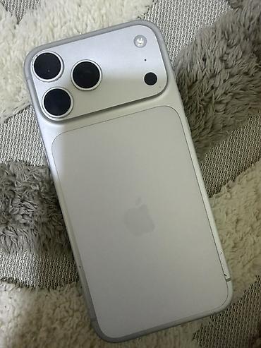 pro max: IPhone 17 Pro Max, Б/у, Серебристый — 2