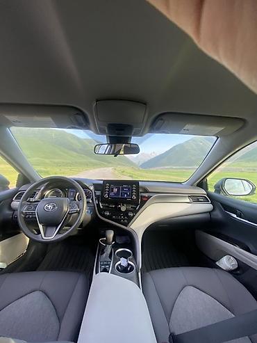 camry 55 xle: Toyota Camry: 2021 г., 2.5 л, Автомат, Гибрид, Седан — 10