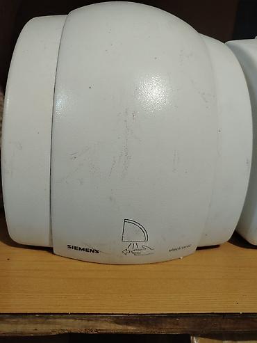Digər mebel: 1-i 75 manat, əla işlək, işlənmiş, metal korpus
Sürətli əl qurudan — 2