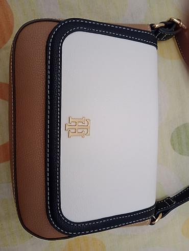 Tommy Hilfiger nova torbica