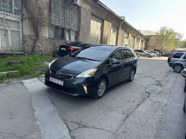 Toyota: Toyota Prius: 2012 г., 1.8 л, Вариатор, Гибрид, Универсал