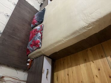 Yataq otağı dəstləri: İkinəfərlik çarpayı, 2 tumba — 7