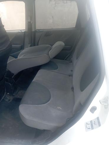 kaiyi e5: Honda Fit: 2002 г., 1.3 л, Автомат, Бензин, Хэтчбэк — 2
