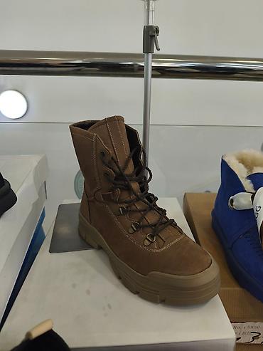 Ayaqqabılar: Kişi ayaqqabıları – klassikdən gündəlik komforta Məhsul — 12