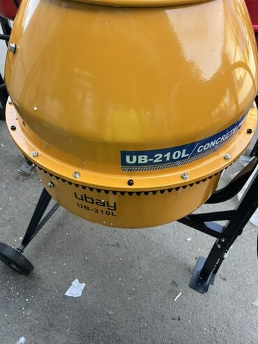 миксер для раствора: Бетономешалка Гравитационная, Средняя (150 - 300 л), Новый