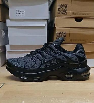 Patike: TN Nike
Cena: 3600 din
Brojevi: 36-46
PS✨ — 9