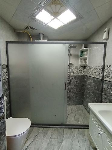 Duş kabinaları, arakəsmələr: Arakəsmə — 24