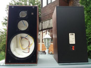 Zvučnici i stereo sistemi: Z. k. KS za 10 inca- furnirane. -teske kutije sa stranicama 2,8cm; — 12