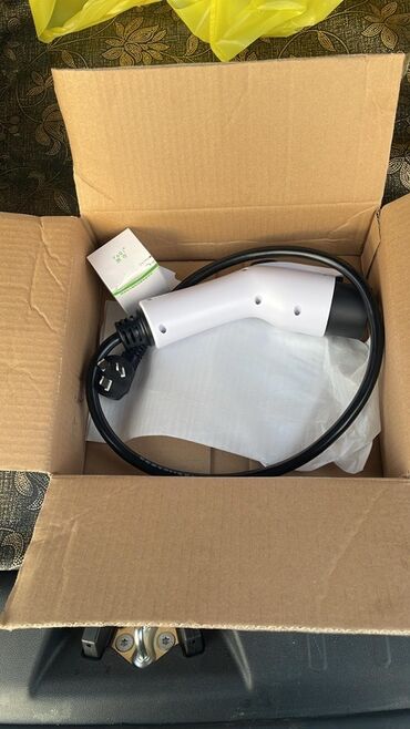 Kabellər: Kabel HDMI, Yeni