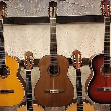 Gitaralar: Klassik gitara Cordoba C5 Üst: Bərk sidr ağacı Qol: Gül ağacı — 1
