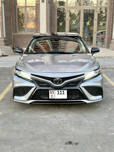 чемодан дорожные: Toyota Camry: 2021 г., 2.5 л, Автомат, Бензин, Седан