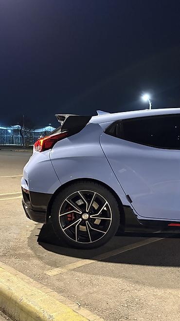 tur: Hyundai Veloster: 2019 г., 2 л, Механика, Бензин, Хэтчбэк — 7