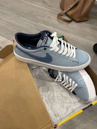 часы фирменные: Мужские кроссовки, 45, Nike, Новый, цвет - Голубой