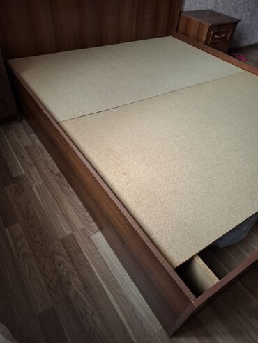 Çarpayılar: İşlənmiş, İkinəfərlik çarpayı, Bazalı, Matrassız, Siyirməsiz — 1