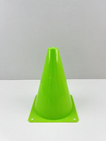 Digər idman və istirahət malları: №: 7193 Məhsulun adı: Məşq üçün konus, yaşıl, plastik, 18 sm Brend: No — 1