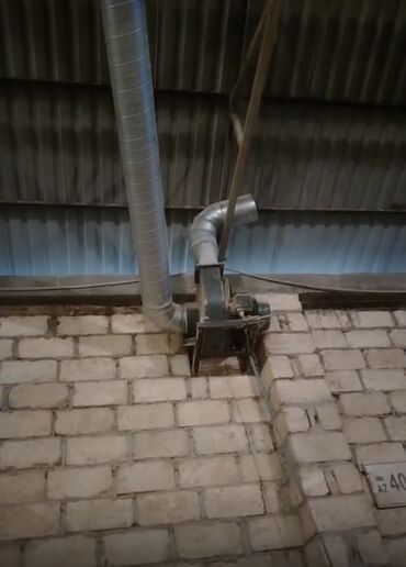 linoleum qiyməti: 3000 abarod 7 kilovat mator. 20 metr boru və siklon qiymətə daxildir