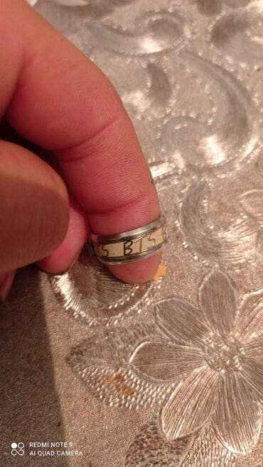 Личные вещи: Продаю кольцо BTS размер 16-16,5