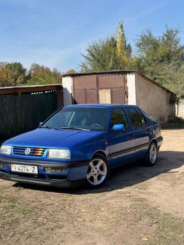 фаркоп на прадо: Volkswagen Vento: 1993 г., 1.8 л, Механика, Газ, Седан