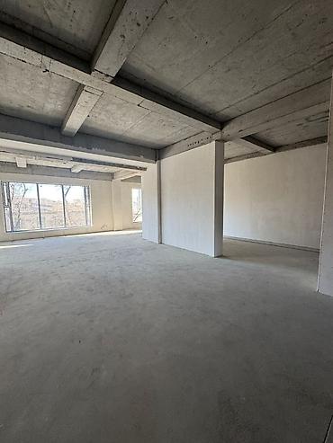 Аренда офисов: Аренда офисов, 1200 м², В жилом комплексе, 1 линия — 7