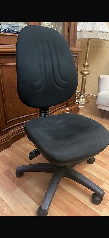 kreslo tek: Ofis/kompüter kreslosu - Rəng: qara - Material: yumşaq parça üzlük — 1