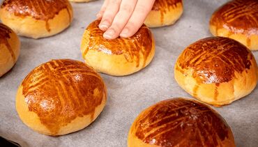 Un məmulatları: Şirniyyat sifarişi qəbul olunur. Qiymət say və ölçü razılaşma ilədir — 6