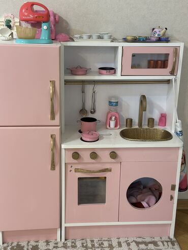 barbie evi en ucuz: Uşak metne mebelidil. Zakaz ile hazırlanıb Hündürlüyü— 109 sm, eni—