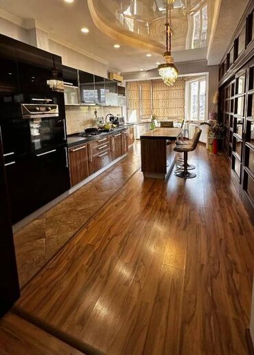 Продажа квартир: 4 комнаты, 160 м², 4 этаж, Дизайнерский ремонт