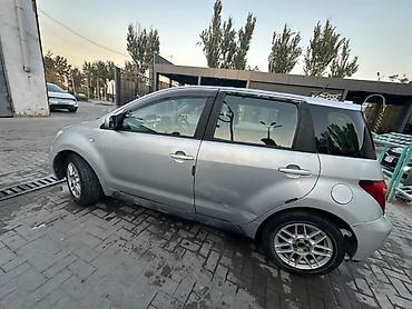 ваз 2106 автомобиль: Toyota Ist: 2003 г., Бензин, Хэтчбэк — 3