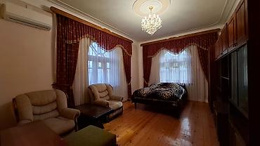 Günlük kirayə evlər: 160 kv. m, 4 otaqlı -da lalafo.az — 11 Günlük kirayə evlər: 160 kv. m, 4 otaqlı — 11