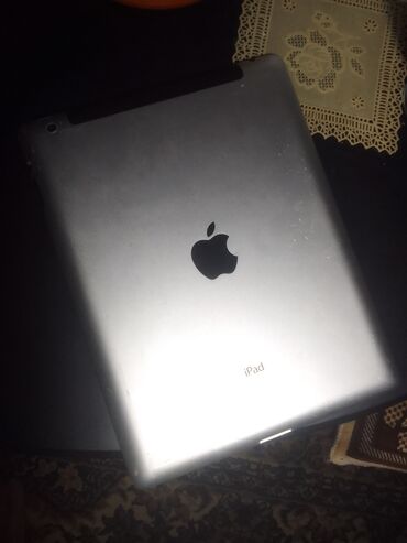 planşet apple: İşlənmiş Apple iPad 2 (2011), 9,7", < 64 GB, Ünvandan götürmə