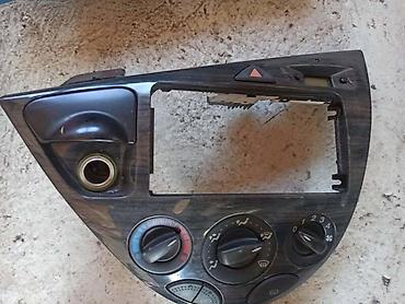 rubi sa: CENTRALNA KONZOLA MAHAGONI ZA FORD FOCUS OD 1998. DO 2004. GOD. | — 3